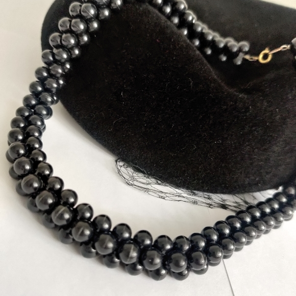 Vintage 80s Faux Onyx Woven Rope Necklace - Picture 8 of 10
